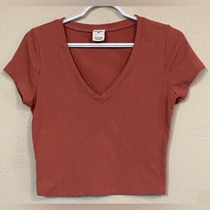 Destined By Tilly’s V-Neck Ribbed Shirt, Size Large